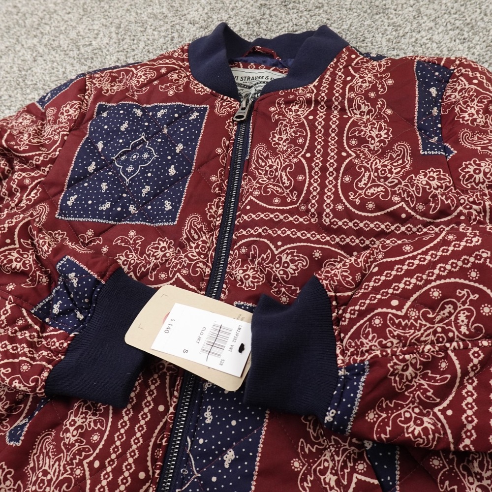NEW‎ Levis Jacket Mens S Red Blue Paisley Insulated Quilted Coat Cowboy Western